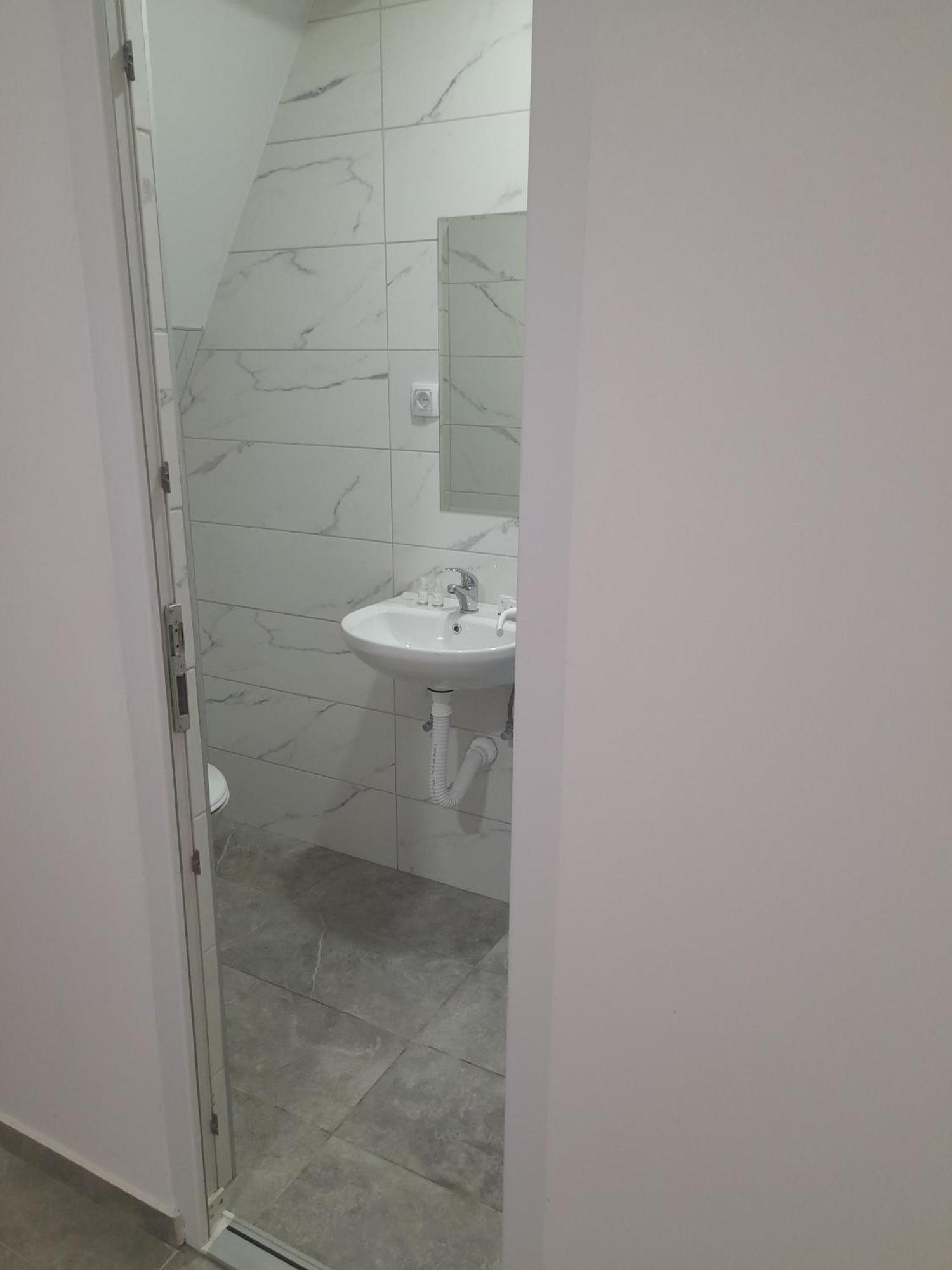 Libero Apartmani Surčin Kültér fotó