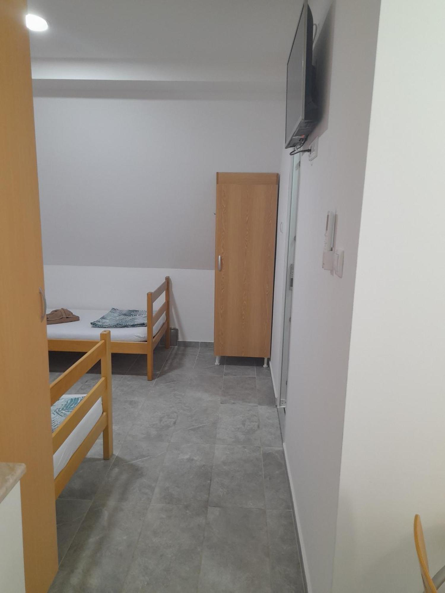Libero Apartmani Surčin Kültér fotó