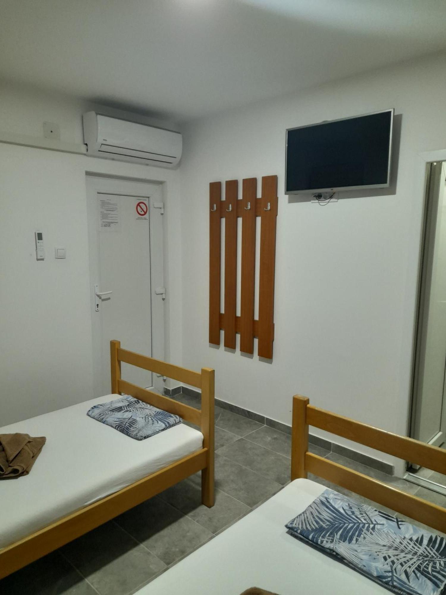 Libero Apartmani Surčin Kültér fotó