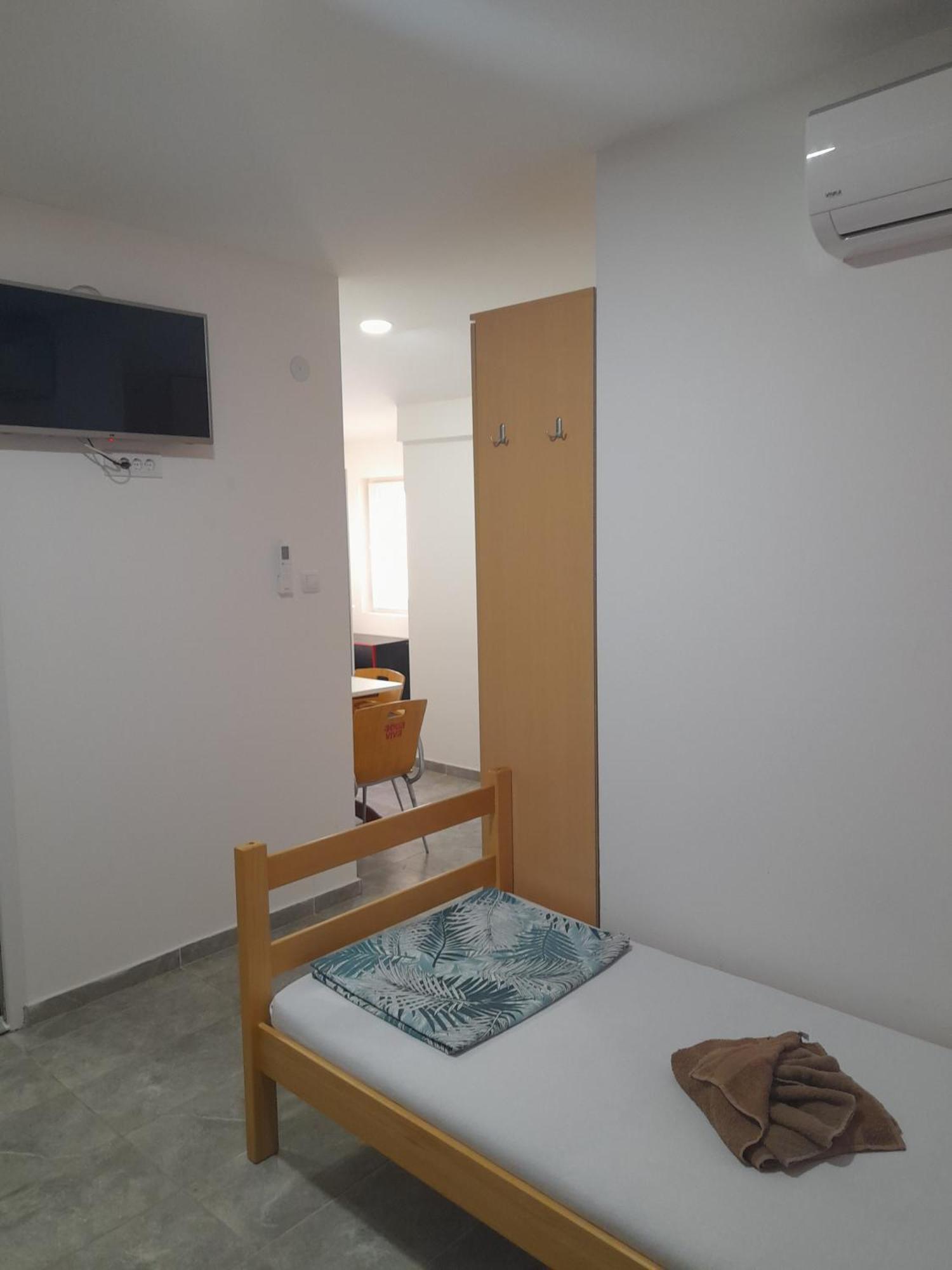 Libero Apartmani Surčin Kültér fotó