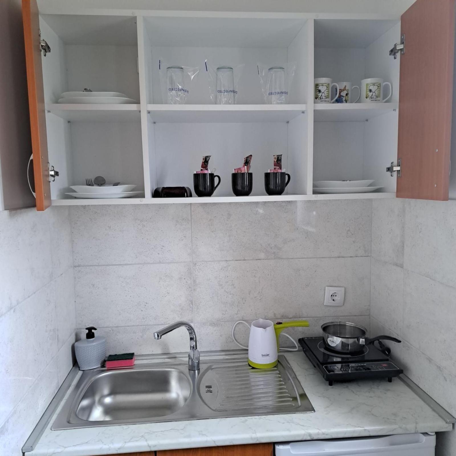 Libero Apartmani Surčin Szoba fotó