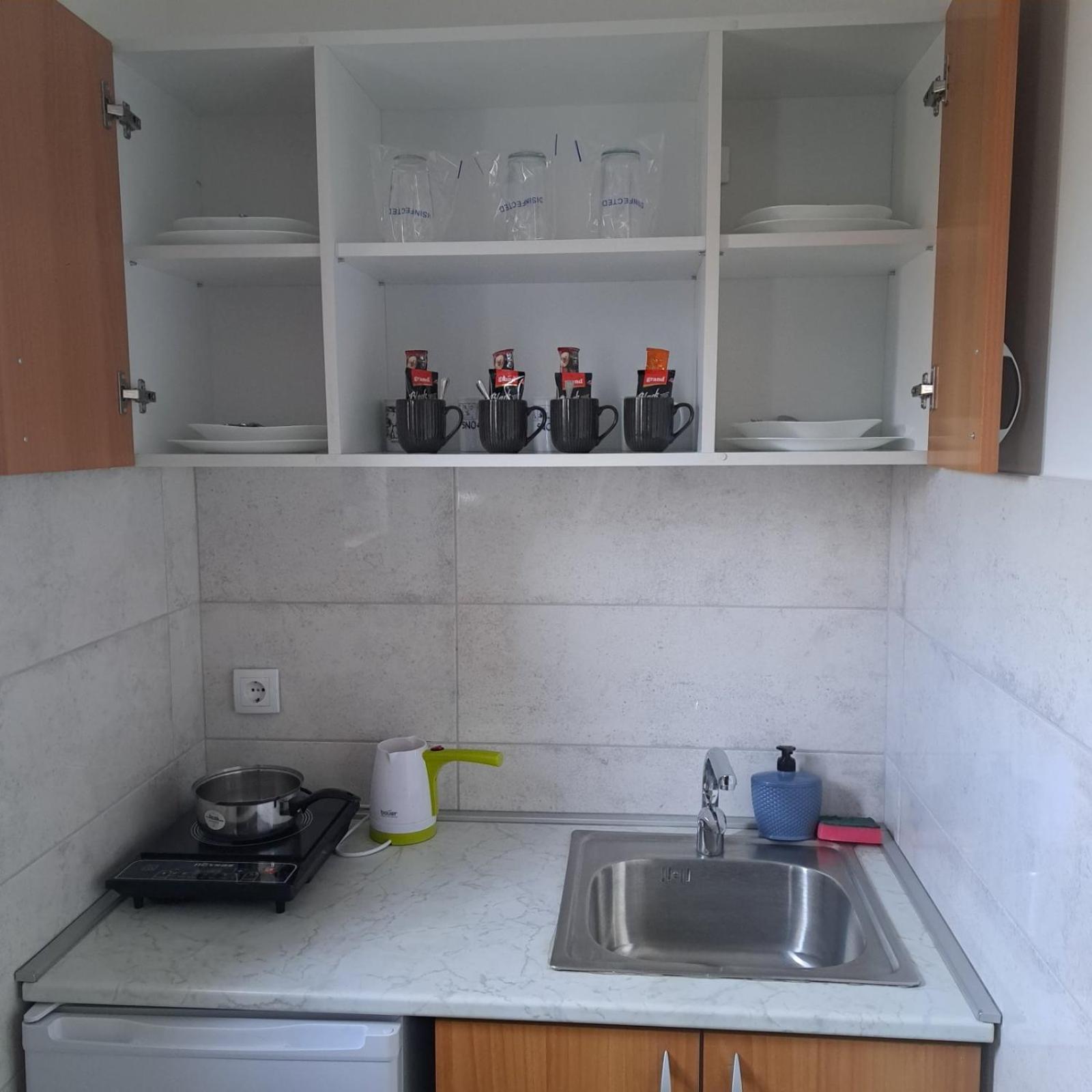 Libero Apartmani Surčin Szoba fotó
