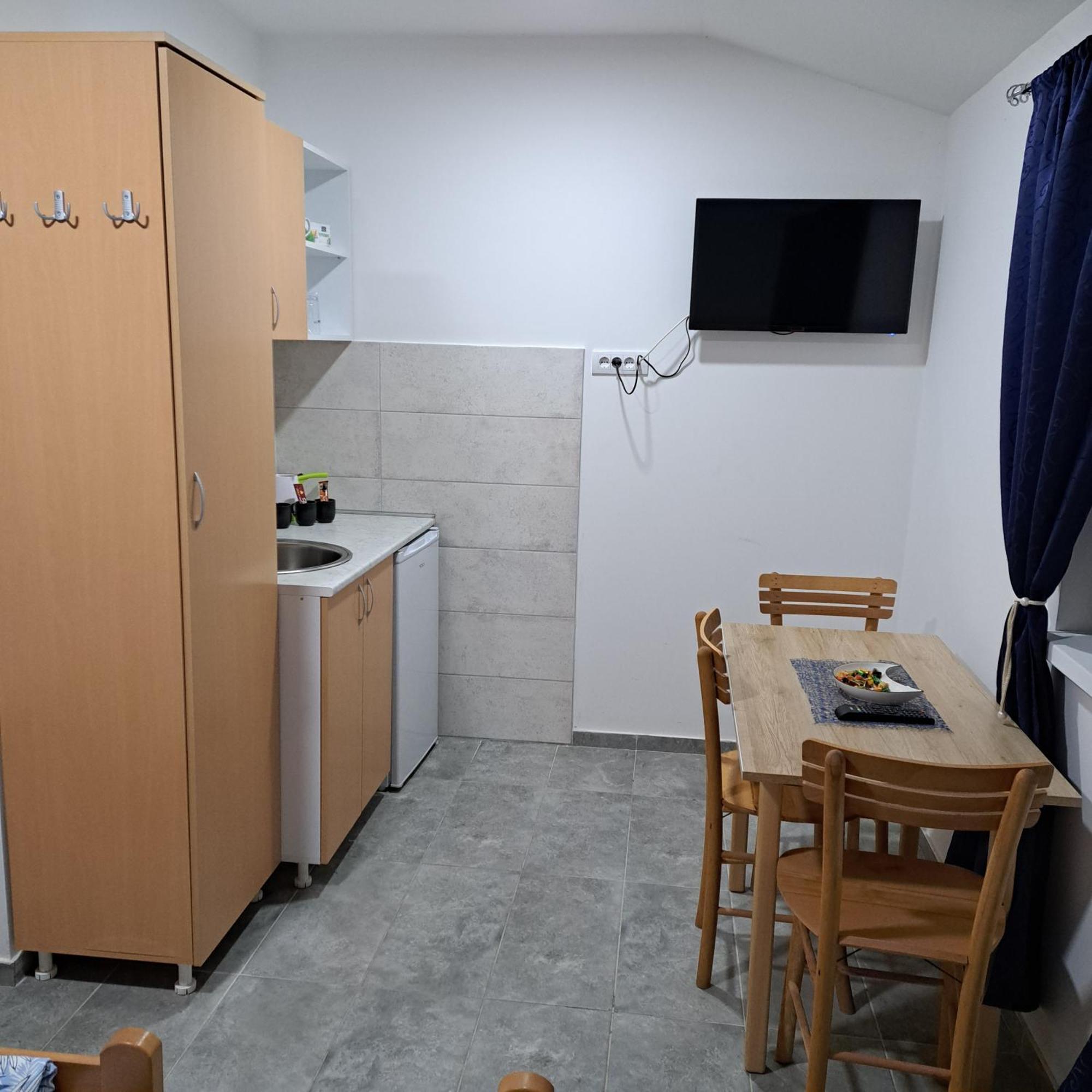 Libero Apartmani Surčin Kültér fotó