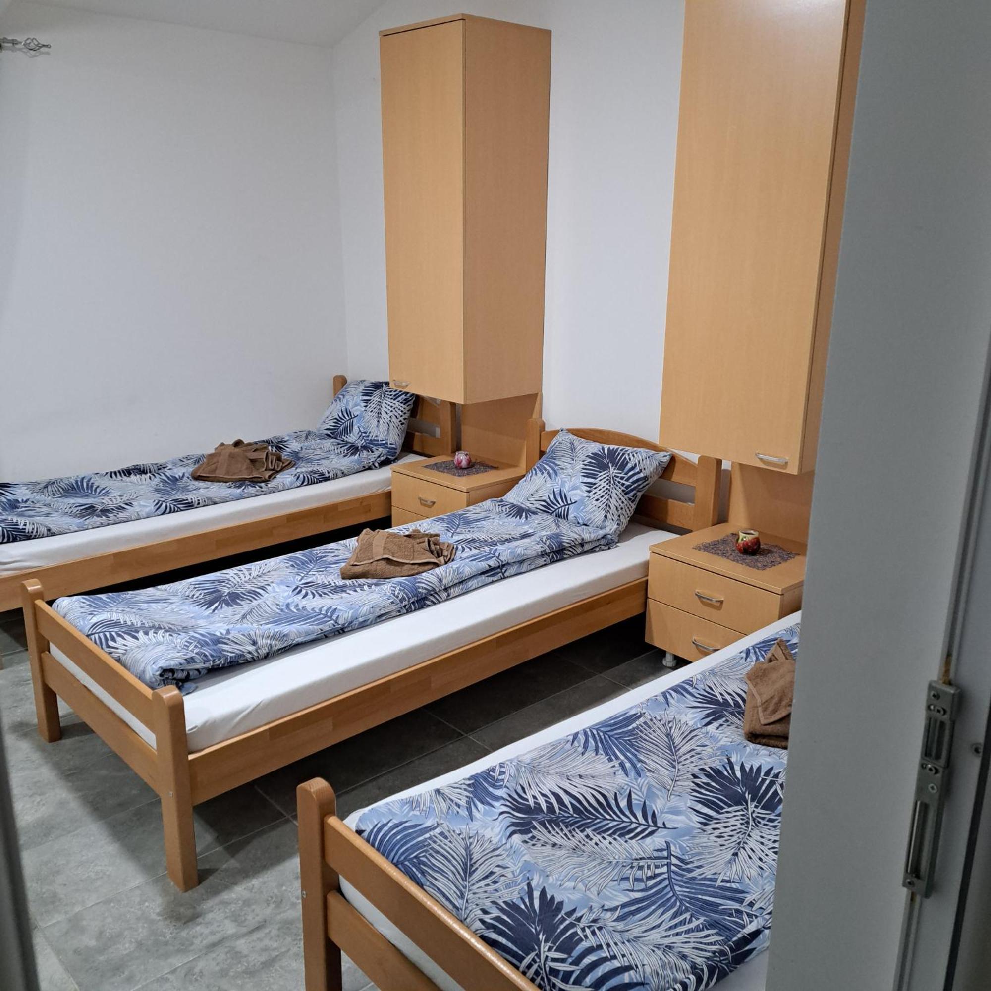 Libero Apartmani Surčin Kültér fotó